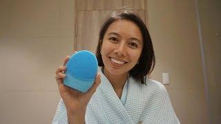 Using my FOREO LUNA 3 Facial Cleansing and Firming Massager