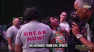 MUST WATCH! Demon Warns Others "EVERYBODY RUN!" | Prophet Ed Citronnelli