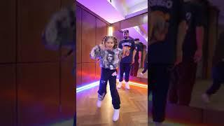 No creeras lo que hizo esta niña de 7 años con el trend de Envolver - Anitta 