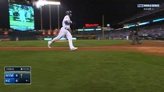 Gordon ties game with solo homer in 9th