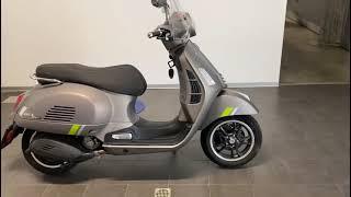 Vespa GTS 300 Super Tech '23 grigia