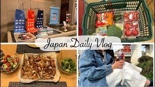 window shopping, snacks and grocery shopping, outing to the park | japan vlog