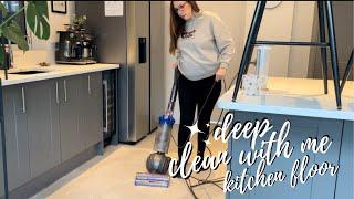 DEEP CLEAN WITH ME | KITCHEN FLOOR | JANUARY 2024