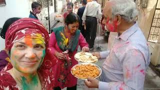 8матра Холли в Индии/как проходят праздники в Индии игра красок смена погоды на жару/Холли в Индии