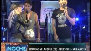 TURNO NOCHE VERANO - RODRIGO VELÁZQUEZ HACE FREE STYLE