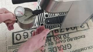 Sage / Breville Bambino Plus Review Part 3 - Manually Steaming Milk.