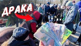 ПРОДАЮ МУСОР НА БАРАХОЛКЕ на УДЕЛЬНОЙ #3 Драка с Бабушкой за место !