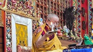 at taiwan vajra dharma center devotees receiving empowerment by H.H Khenchen Tsewang Gyatso Rinppche