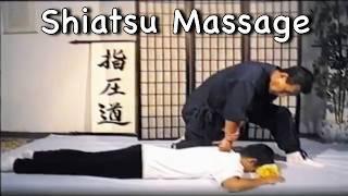 Shiatsu-Rückenmassage (Namikoshi)