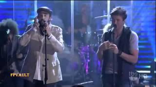 Enrique Iglesias Ft  Juan Luis Guerra   Cuando Me Enamoro Live On Lopez Tonight