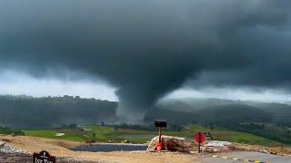 Tornado Strikes Golf Course in Branson, Missouri Area