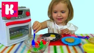 Katy and Dad Prepare Plasticine Breakfast