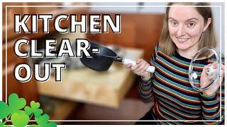 ️ How To Declutter Your Kitchen Cabinets – Kitchen Declutter 2020 Pots & Pans – Declutter Challenge