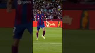 Araujo Misses the target ️ #fcbarcelona #spain #barcelona #laliga #fcb #viscabarsa #football