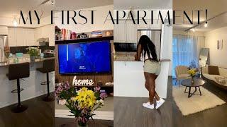 MY FULLY FURNISHED APARTMENT TOUR | DOWNTOWN TORONTO ONE BEDROOM CONDO | thickeray