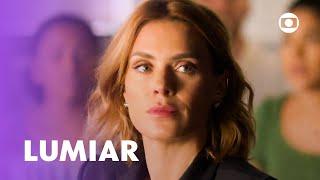 Lumiar é uma advogada de respeito e Theo está de olho nela! | Vai Na Fé | TV Globo