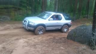 Opel Frontera B in sand #3