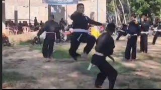 Tarung bebas yg gak seimbang"Pencak silat Indonesia"