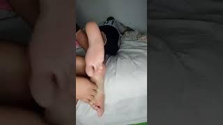 Boy feet tickle 03 - Cócegas 03