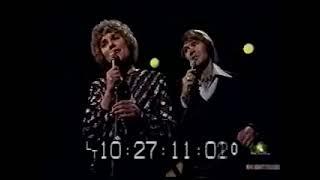 Anne Murray and Glen Campbell I Say A Little Prayer By The Time I Get To Phoenix LIVE