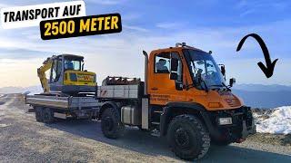 Baggertransport auf über 2500Meter ins Hochgebirge | Unimog U400 6-Zylinder-Power