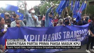 Simpatisan Partai Prima Paksa Masuk KPU