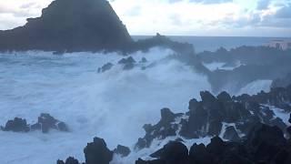 Madeira, Porto Moniz, San Vincente massive waves 17. 11. 2018