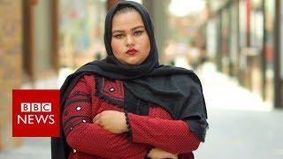 Dubai model critical of lack of plus size modest clothes - BBC News