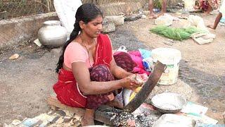 Amazing Big Fish cutting Skills by Village Woman|Big Live Fish|Village Style Fish Cutting by Lady