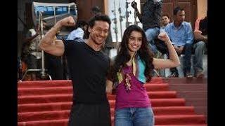 Tiger shroff meet fans