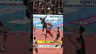 Perfect work of the middle blocker‍ #epicvolleyball #volleyballworld #volleyball