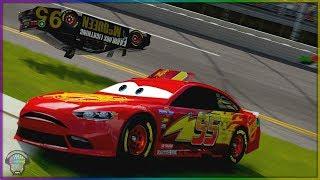 Lightning McQueen vs Fabulous McQueen CRASH! | Forza Motorsport 7