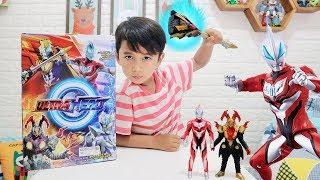 Mainan Ultraman Geed vs Monster Zetton - Dapat Tongkat Bisa Menyala
