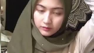 Hijaber hidung Sexy Montok lagi Pakai Kerudung