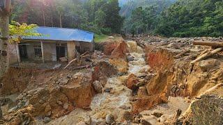 Nóng như Làng Nủ lũ quét sạt lở đất Bắc Quang Hà Giang suối như sông bay nhà. Nguyễn Tất Thắng