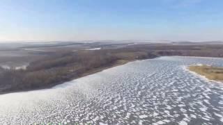 замёрзшая река (аэросъёмка)