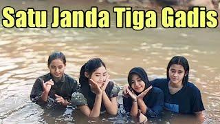 Satu Janda Tiga Gadis Desa Mandi Di Sungai