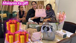 Malaysia or Thailand ky gift ghar walon ky liye | Sitara yaseen vlog