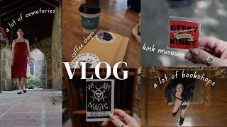 Chicago to Salem: Cemeteries, K!nk Museums & a lot of Bookshops || Vlog