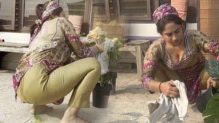 Pakistani Desi Aunty Hot Cleaning Vlog _ Village Life Hot Vlog