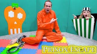 Daddy Daughter Prison Escape!!!