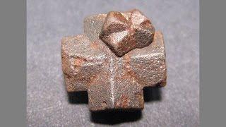 Maltese Cross - STAUROLITE - Liz Kreate