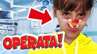 LETIZIA FA INTERVENTO IN OSPEDALE DOPO CHE SI È ROTTA IL NASO PAPÀ NIKO SI PRENDE CURA DI LEI! PAURA