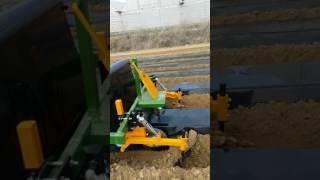 (Strawberry Mulch machine)ÇİLEK MALÇLAMA NAYLON SERME MAKİNASI BAŞARAN MAKİNA