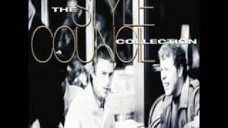 The Style Council : 'A Stone's Throw Away'