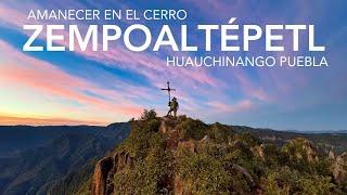 Amanecer en el Cerro Zempoaltépetl en el Pueblo Mágico de Huauchinango en Puebla