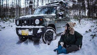 Camping with my car and a woman alone deep in the mountains in the extreme cold