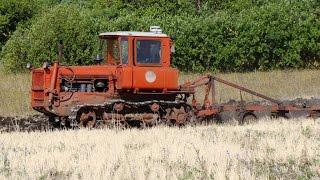 Tractor DT-75D, plowing /// Трактор ДТ-75Д, вспашка зяби