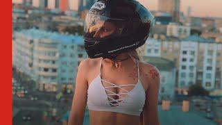 Biker Babe Proaktivnaya + Triumph Street Triple Motorcycle