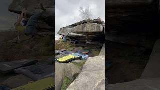 Peak District, Gardom’s, Mark’s Roof Original, f7a, v6 #climbing #bouldering #ukclimbing